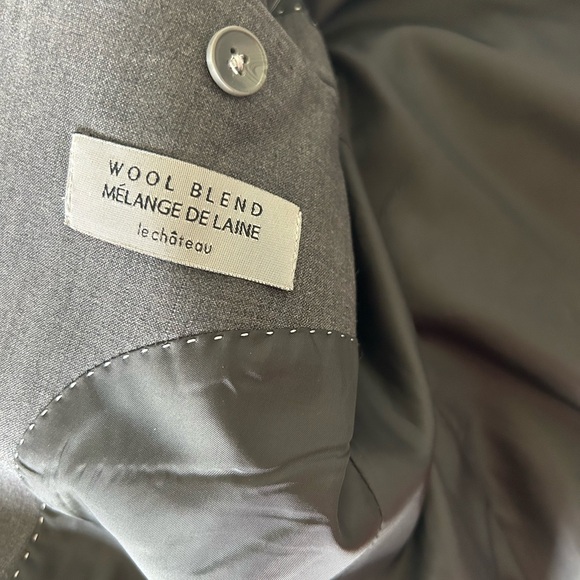 Le Chateau Mens suit jacket, vest and pants - Picture 2 of 7